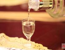 企業用酒怎么定制？定制酒有什么好處？
